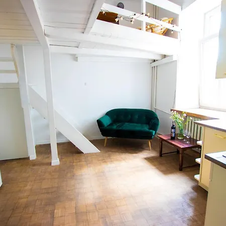 Atmospheric Next To Konecer. Great Location Apartament *